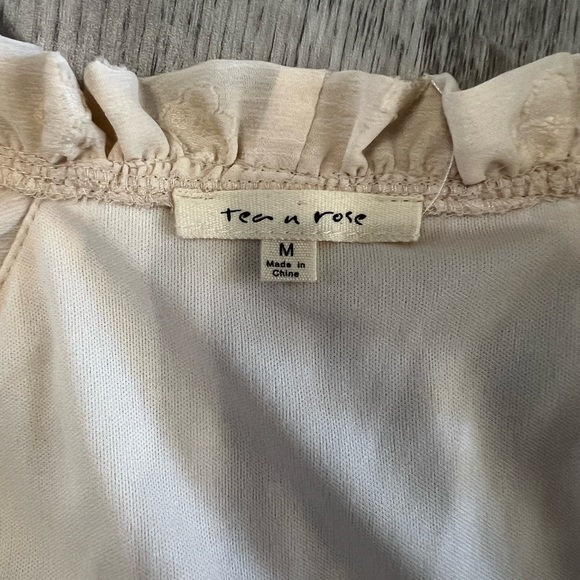 Tea n Rose Cream color flowy dress size M - Picture 3 of 4